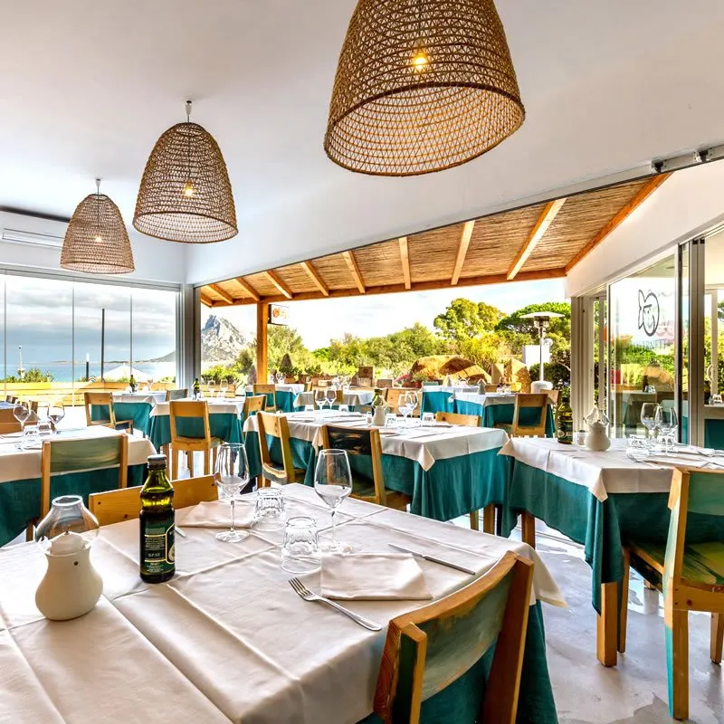 Dining at the Lu Nibareddu restaurants
