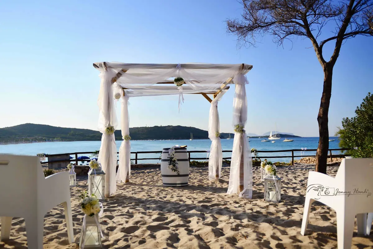 Wedding setting on the beach in Sardinia
